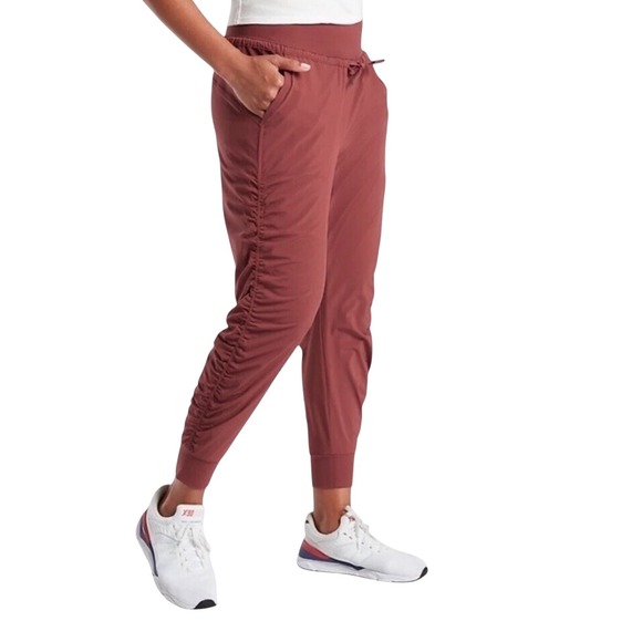 Athleta Womens Size 2 Attitude Lined Pant Side Ruched Jogger Maple Red Crop - Picture 1 of 8